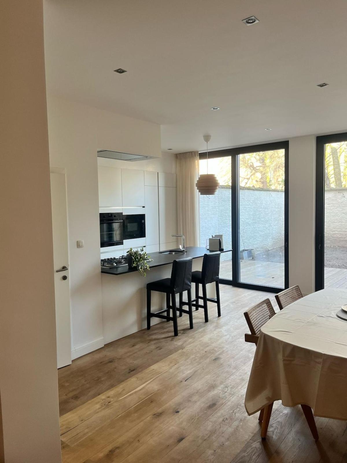 Completely Renovated Appartement